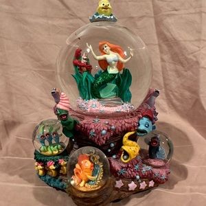 Disney Little Mermaid Snow Globe